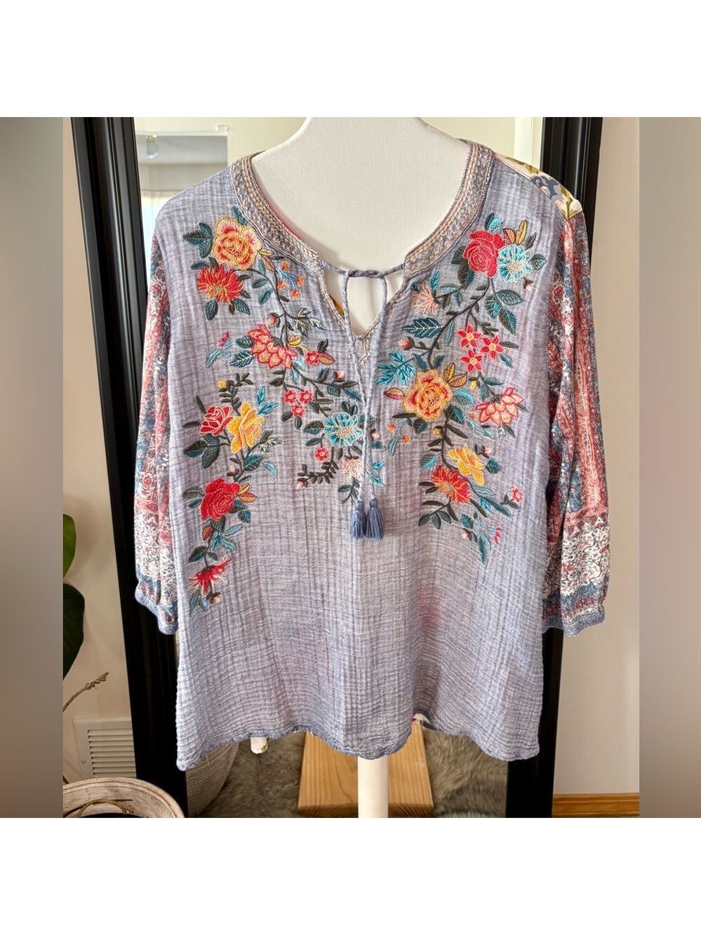 JOHN MARK Garden Party Embroidered Floral Shirt With 3/4 Length Sleeves